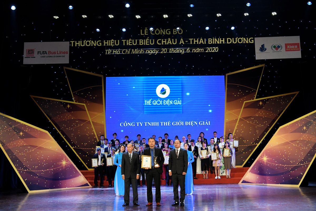Thế Giới Điện Giải được nhận giải thưởng tại lễ công bố Thương hiệu tiêu biểu châu Á Thái Bình Dương