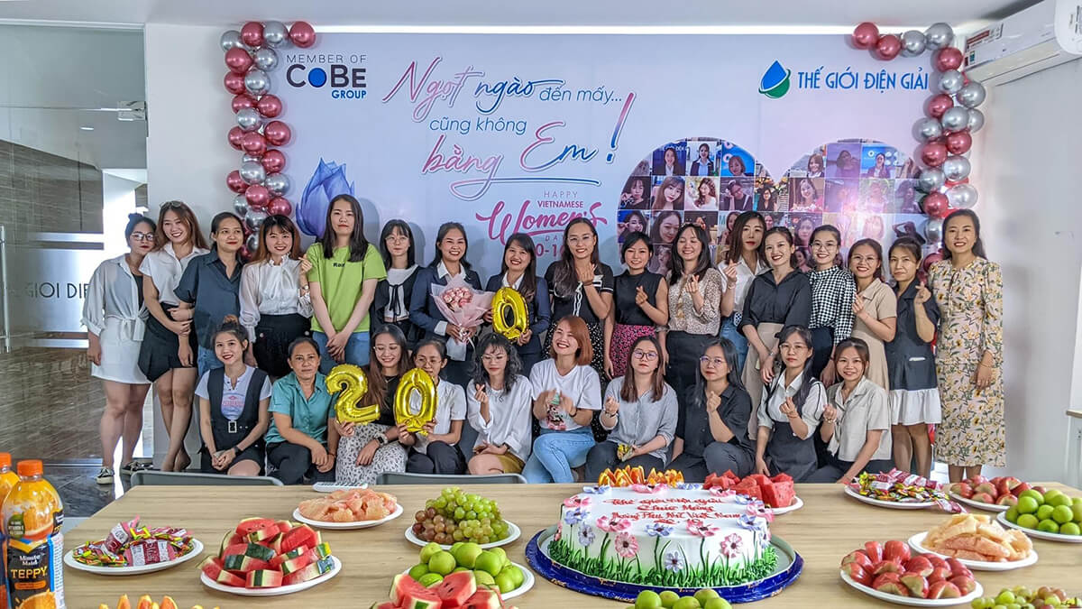  Thế Giới Điện Giải tổ chức sự kiện chúc mừng ngày Phụ nữ Việt Nam (20/10) dành tặng tập thể CBNV nữ