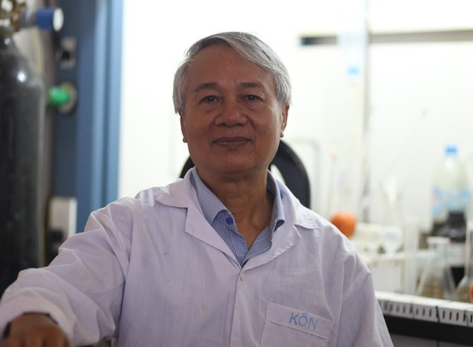 Phó giáo sư tiến sĩ Trần Hồng Côn