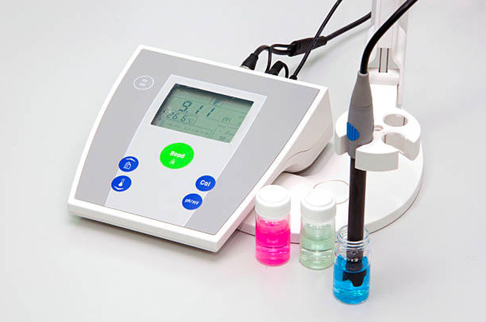 Máy đo pH nhằm bàn