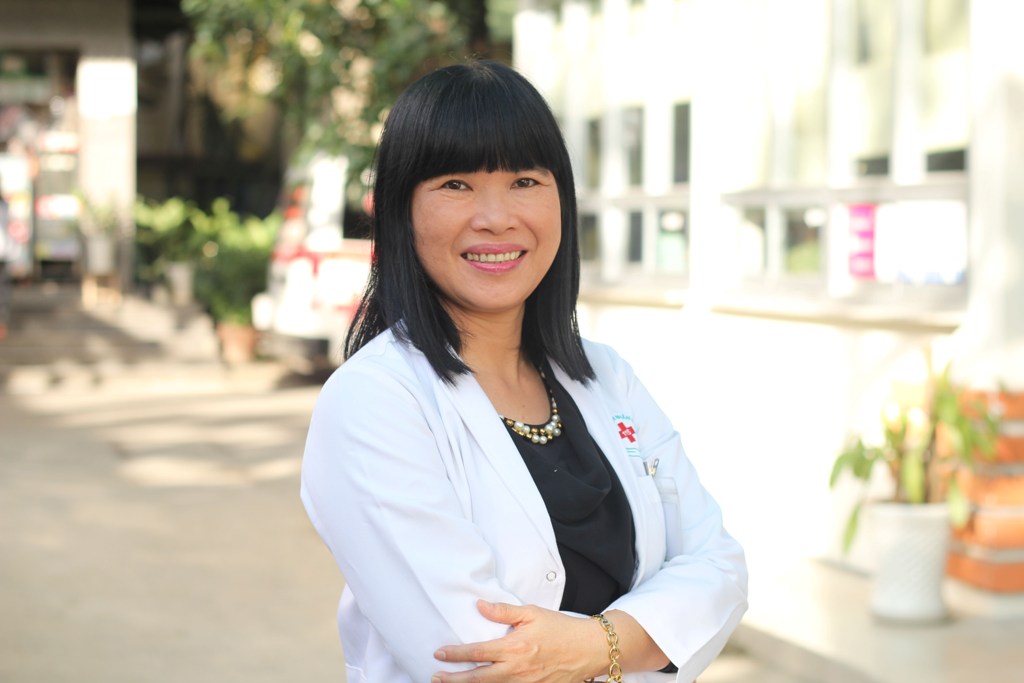 Bác sĩ Lê Thị Tuyết Phượng - Trưởng khoa Nội Tiêu hóa Bệnh viện Nhân dân 115