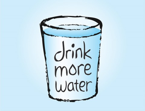 Uống nhiều nước trước khi tập gym