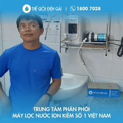 Anh Đoàn Quang Định Quận 9 TP Hồ Chí Minh lắp máy lọc nước ion kiềm Panasonic TK-AS45 chính hãng giá rẻ
