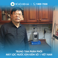 Chú Hoàng Thái Thanh Xuân Hà Nội lắp máy lọc nước ion kiềm Panasonic TK-AS45 giá rẻ