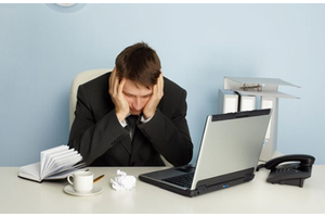 9 cách đánh bại cơn buồn ngủ khi đang làm việc!