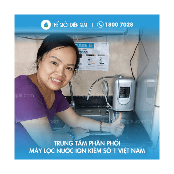 Cô Hằng, Hà Nội lắp máy lọc nước ion kiềm Panasonic TK-AS45 giá rẻ